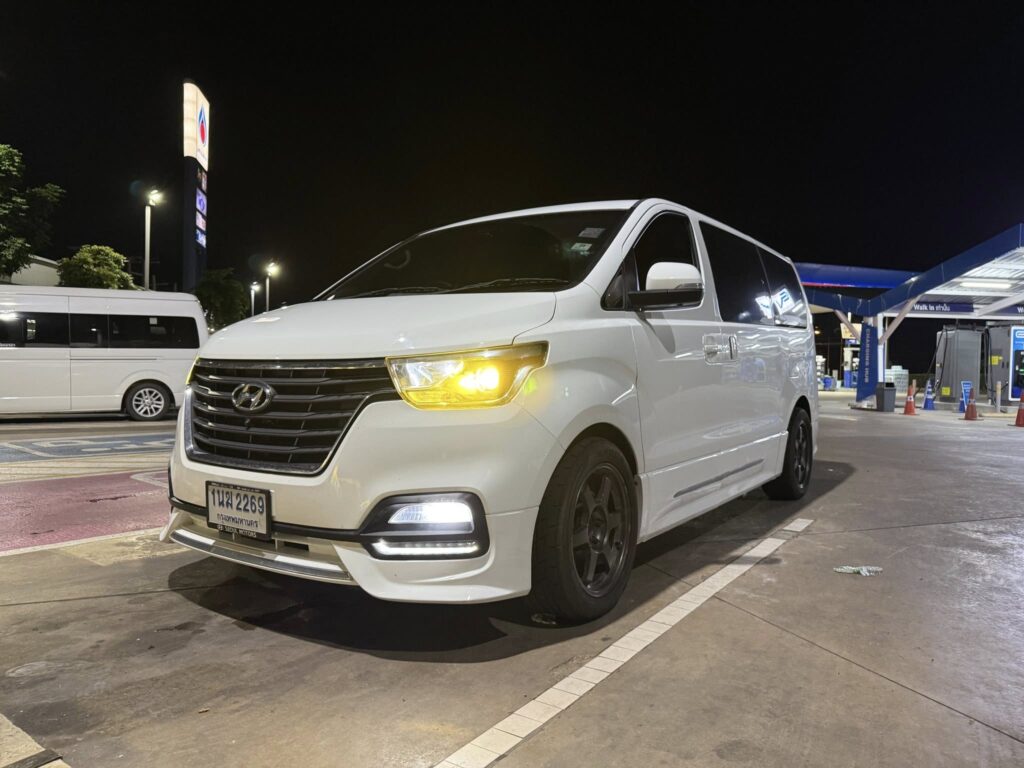 D98 ไฟหน้า LED ที่รู้ใจทุกเส้นทาง ตอบโจทย์ทุกสภาพอากาศ